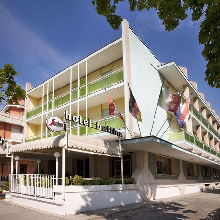 לידו די ג'סולו Hotel Bettina מראה חיצוני תמונה