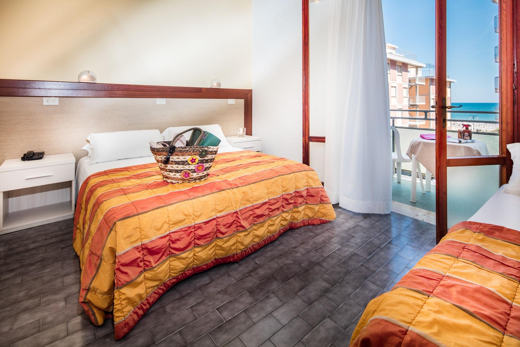 לידו די ג'סולו Hotel Bettina מראה חיצוני תמונה