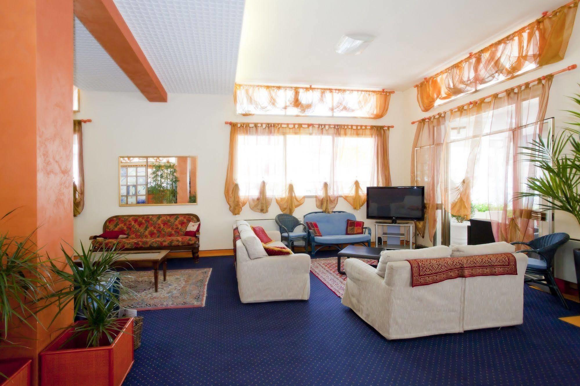 לידו די ג'סולו Hotel Bettina מראה חיצוני תמונה